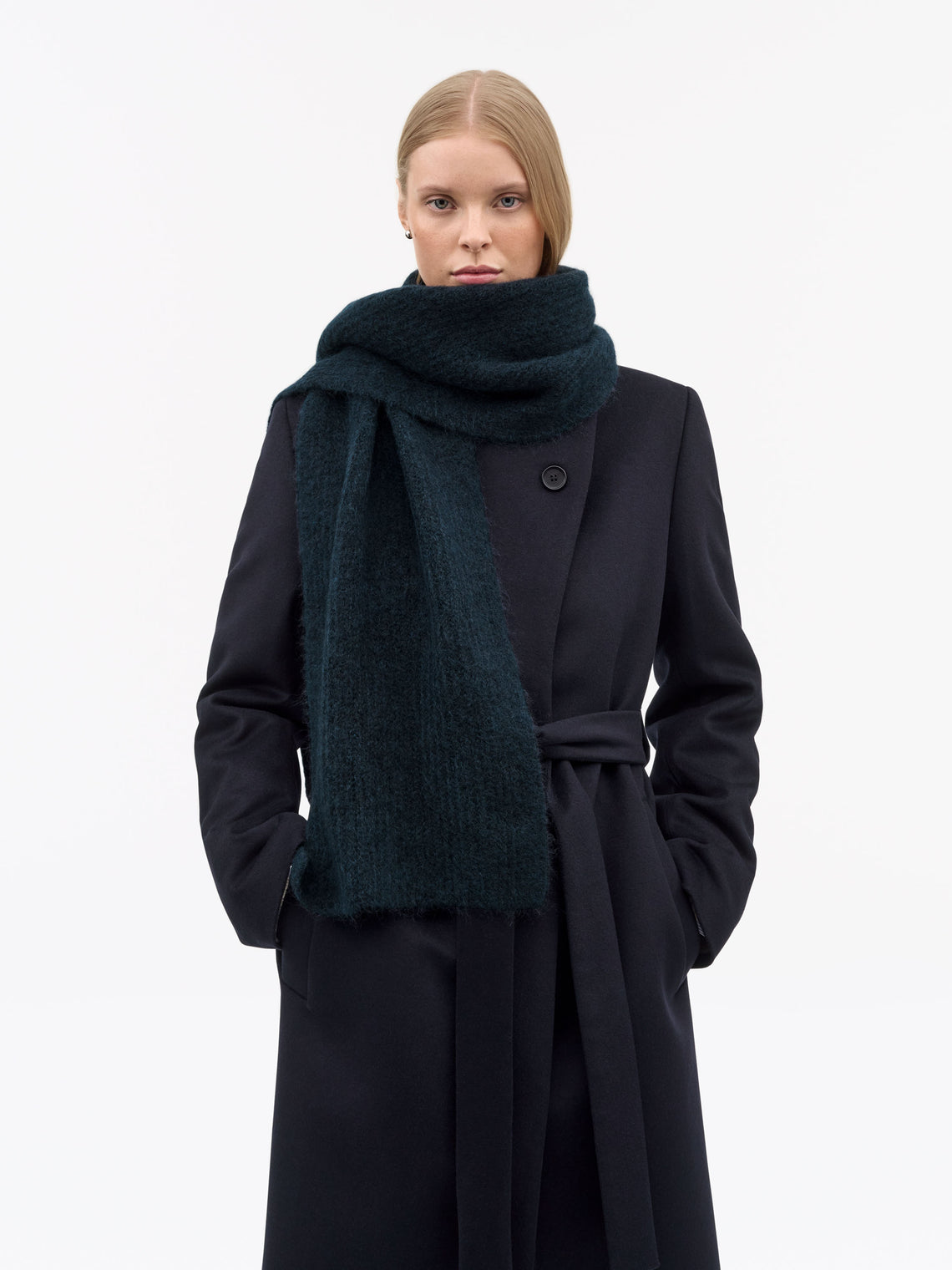 Tiger of Sweden |   Écharpe'' Erlinia'' en mélange mohair - Bleu foncé