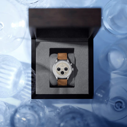 AV86 | Montre ''Chronodate Automatic 1564'' 39 mm - Acier / Blanc cassé