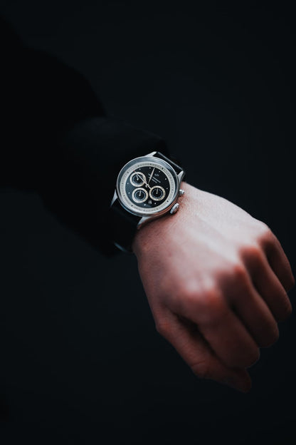 AV86 | Montre ''Chronodate Automatic 1564'' 39 mm - Acier / Noir