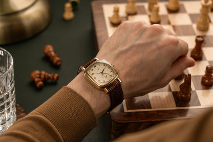 AV86 | Montre mécanique ''1954 Amalfi'' 36 mm - Or / Blanc cassé