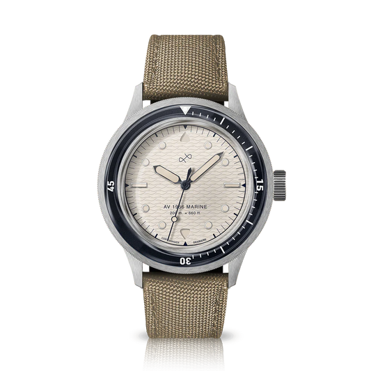 AV86 | Montre ''1956 Marine'' en acier de 41 mm | Bleu marine et blanc cassé