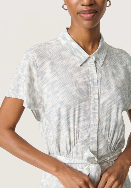 SOAKED IN LUXURY | Robe "ARJANA" - Sauge