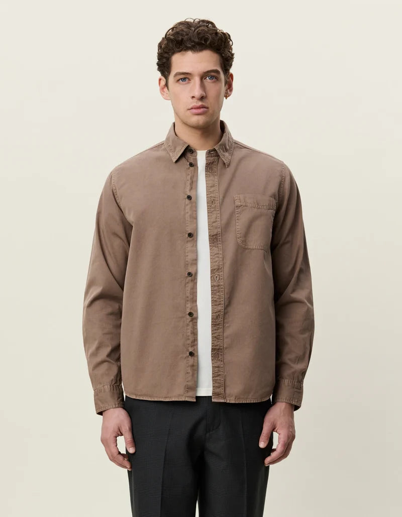 Les deux | Chemise en coton "Teinte en pièce" - Taupe