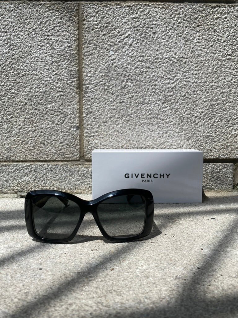 Givenchy  | Lunettes de soleil à monture surdimensionnée- Noir