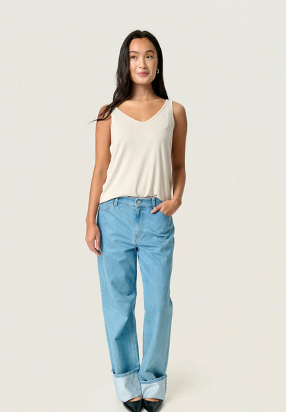 SOAKED IN LUXURY | Camisole "COLUMBINE" - Beige