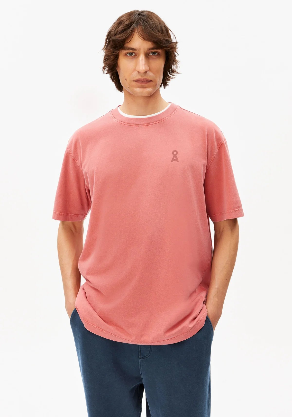 ARMEDANGELS | T-shirt "ICONIC Å MAARKOS" - Rouge délavé