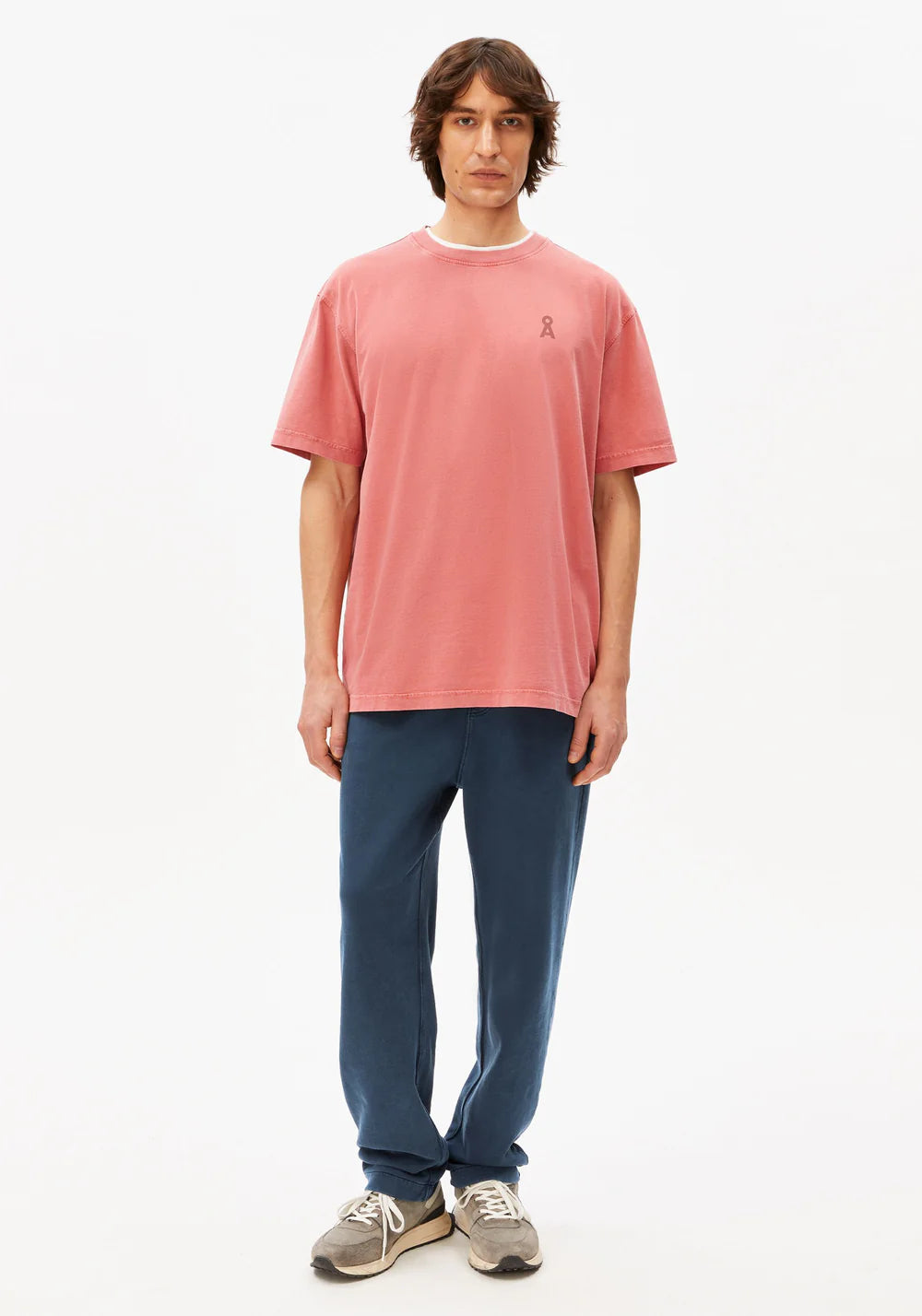 ARMEDANGELS | T-shirt "ICONIC Å MAARKOS" - Rouge délavé