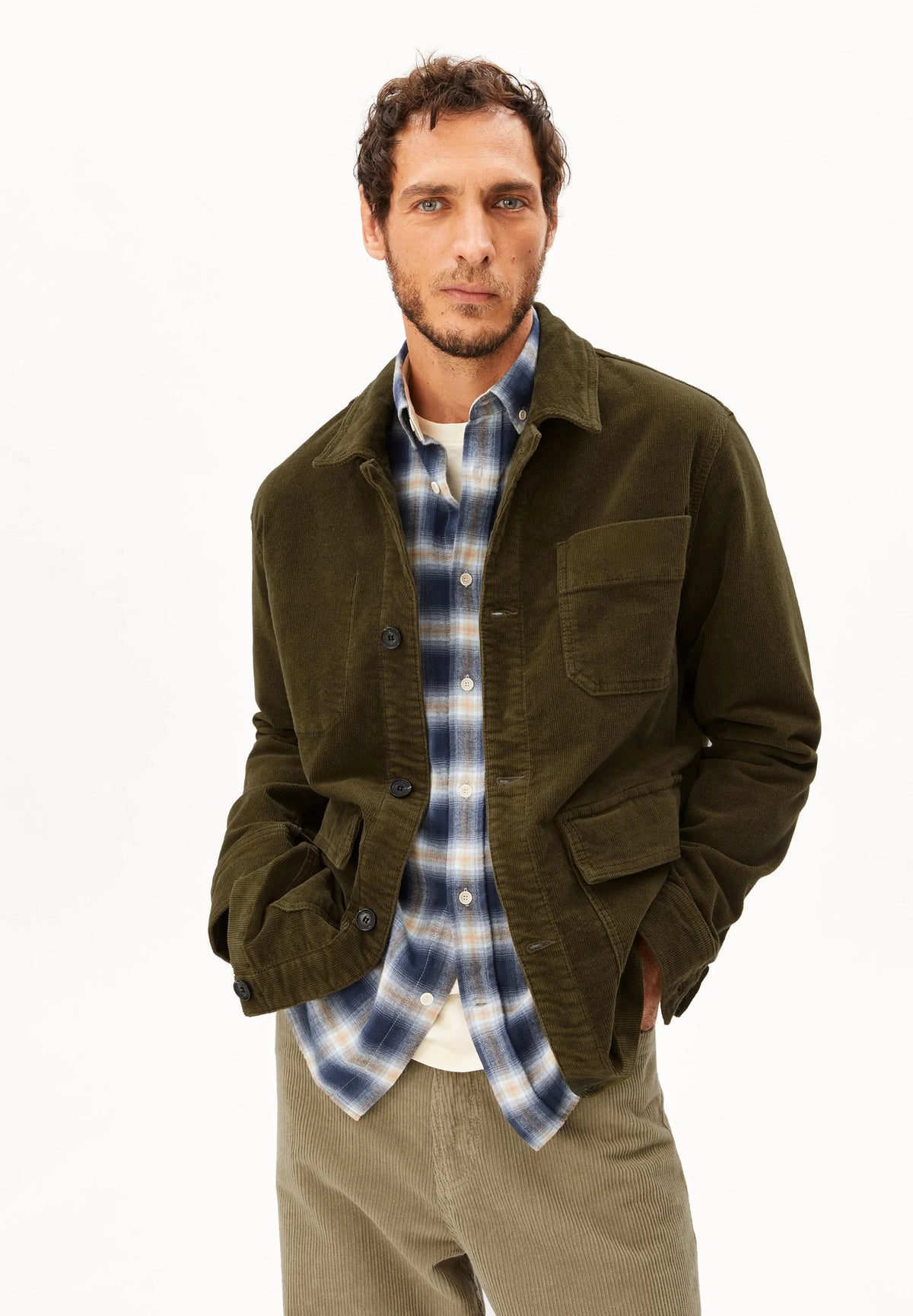 ARMEDANGELS | Le blazer en velours côtelé de coton bio - Olive