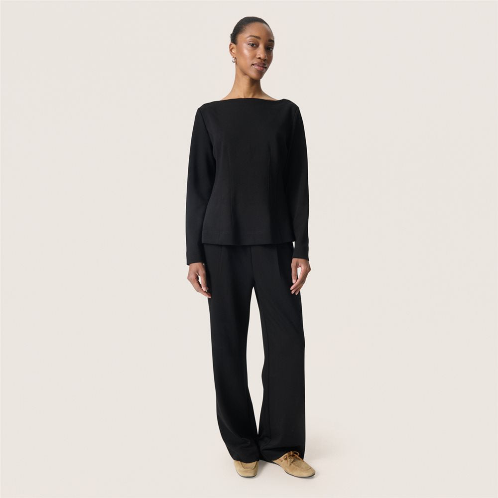 SOAKED IN LUXURY | Le pull à encolure bateau ''Marigold'' - Noir