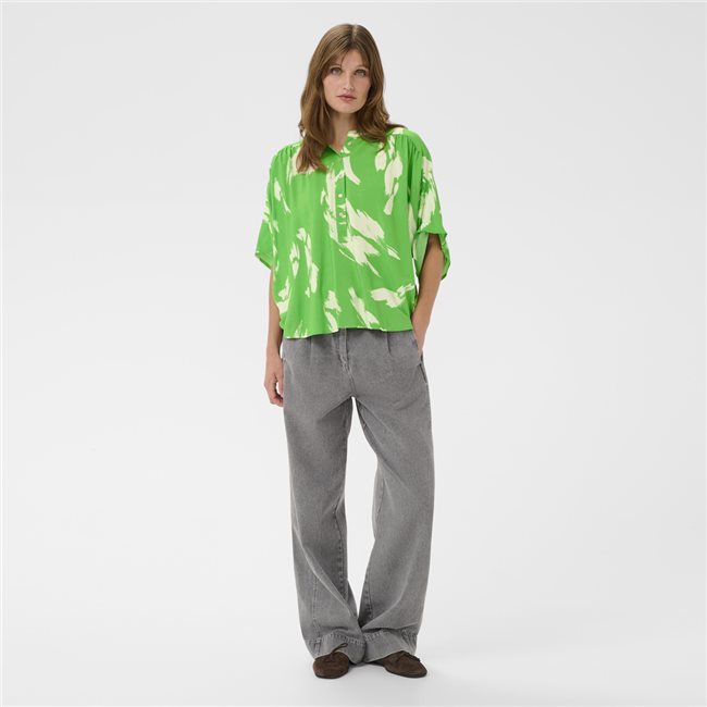 SOAKED IN LUXURY | Blouse 'Arjana'| Verte pomme