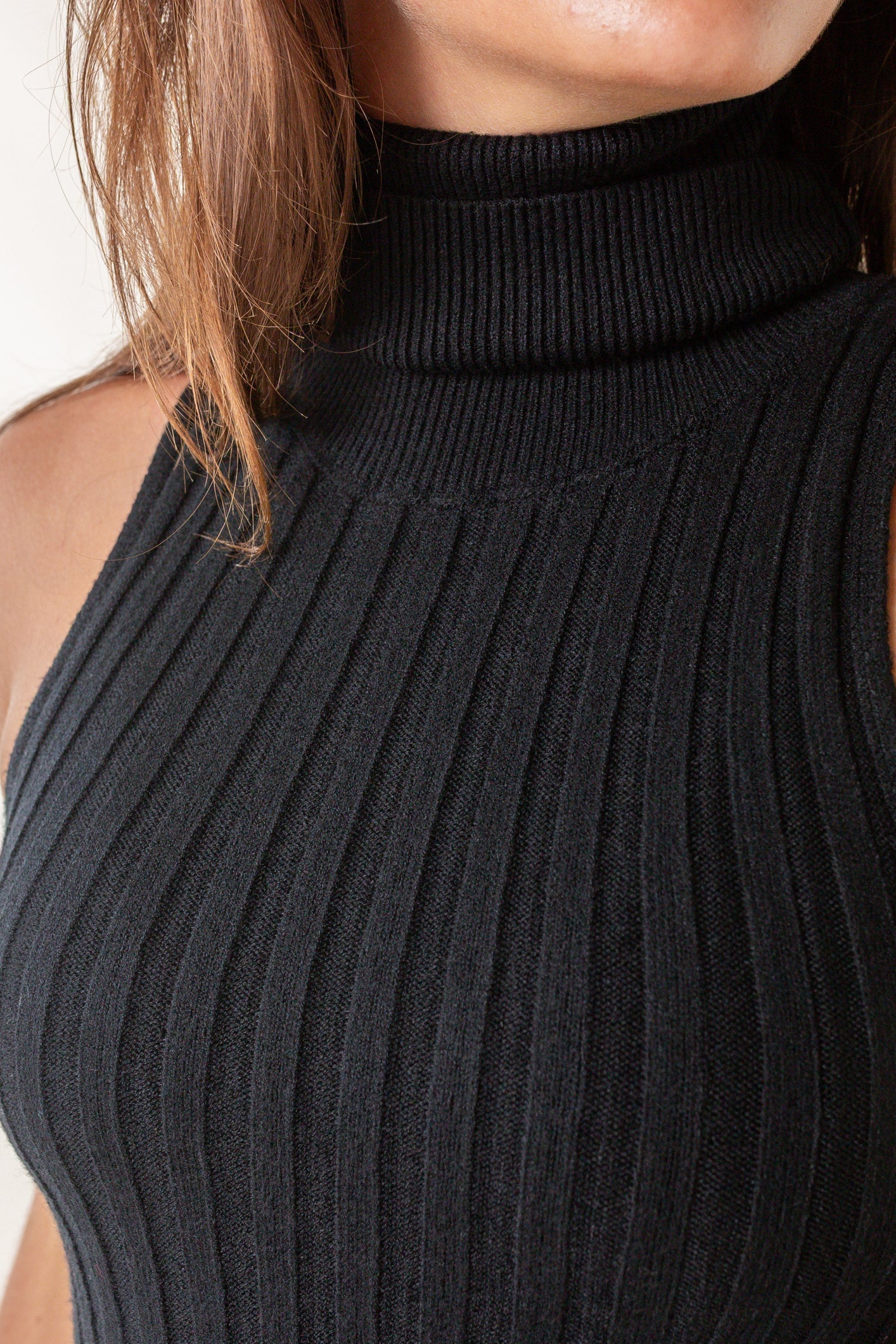 Deluc | Haut "Ben" sans manches avec col roulé- Noir