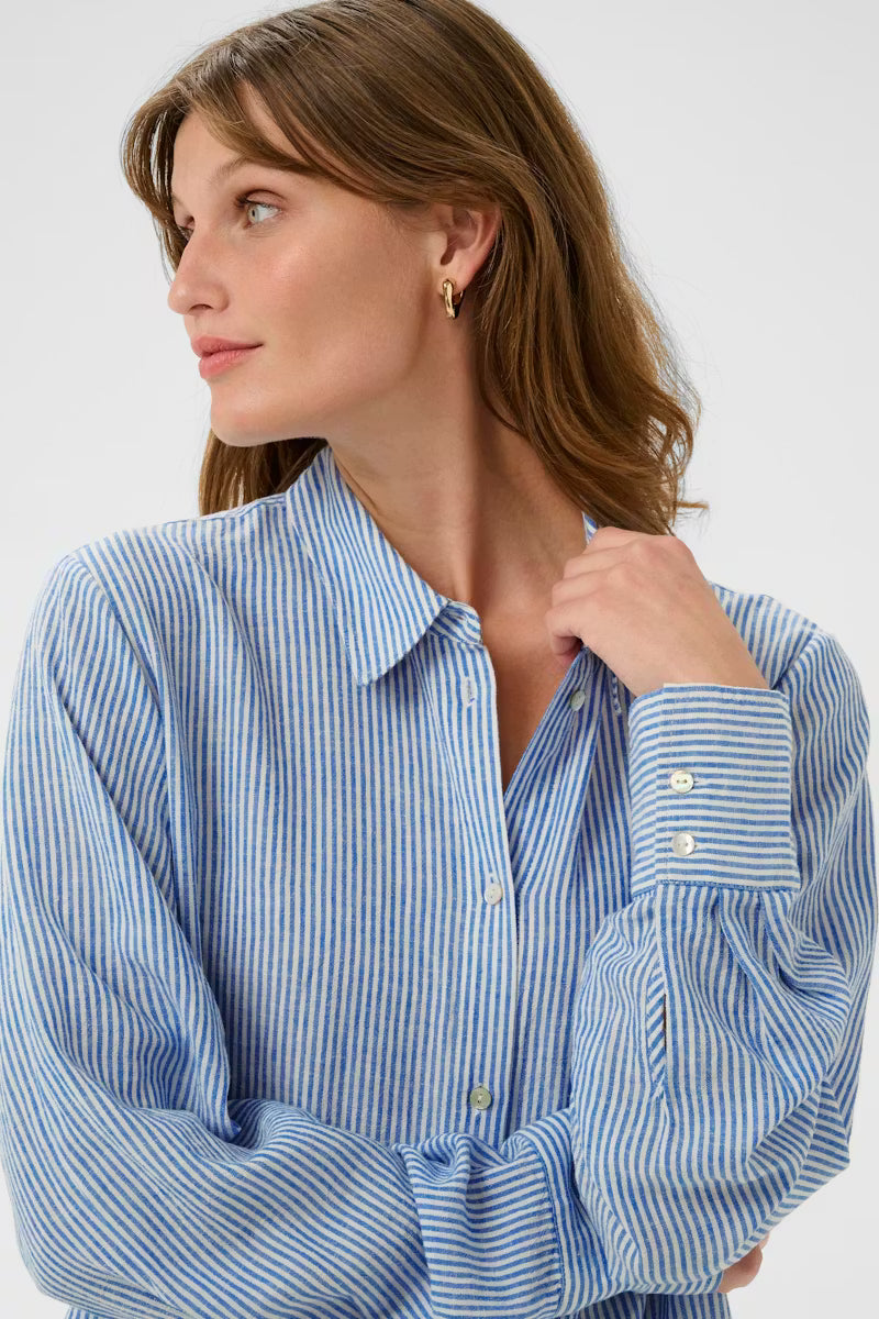 SOAKED IN LUXURY | Chemise 'Aria' | Bleu et blanche