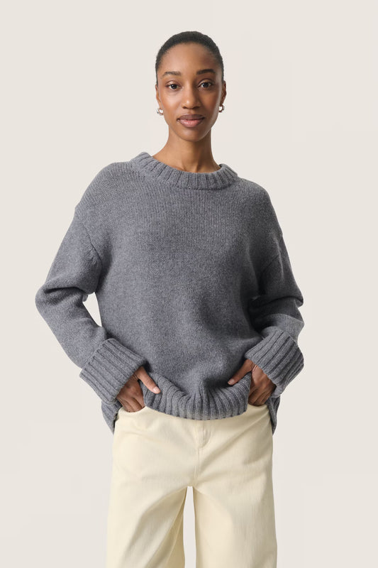 SOAKED IN LUXURY | Pull "Moline" - Gris/Black