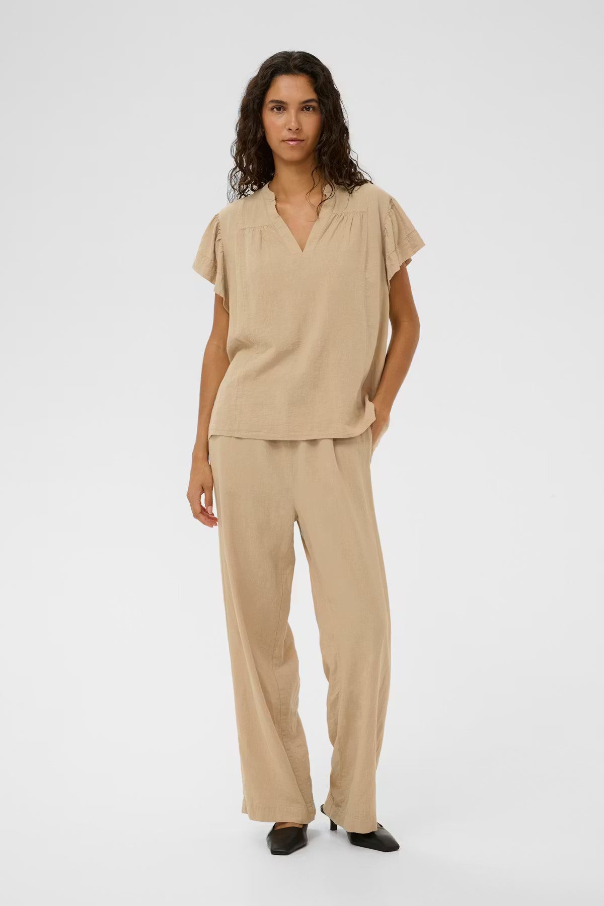 SOAKED IN LUXURY | Blouse 'Aria'| Tan