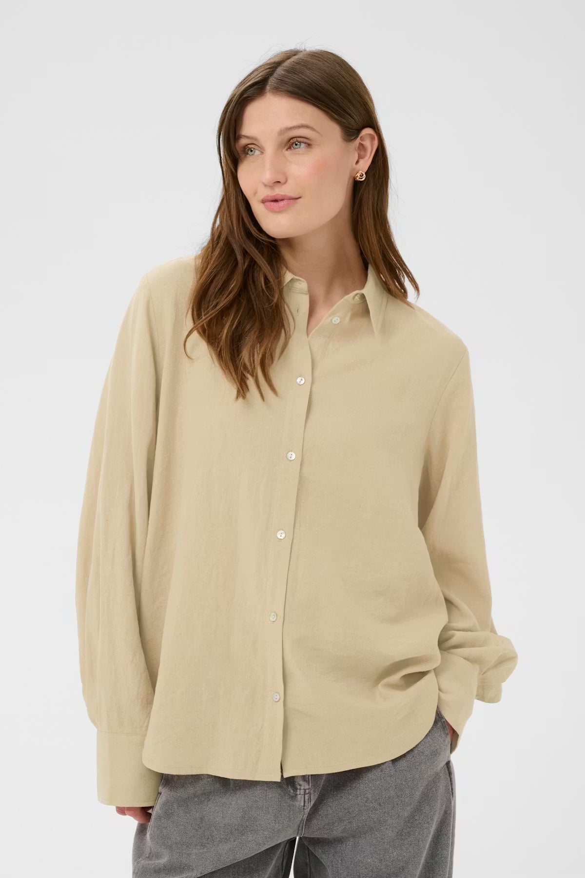 SOAKED IN LUXURY | Chemise 'Aria' | Tan