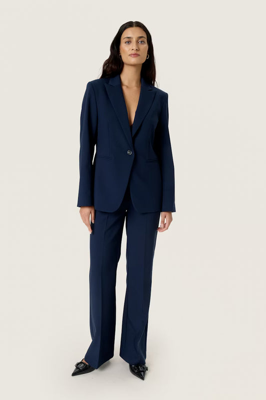SOAKED IN LUXURY | Blazer court ''Corinne'' - Bleu marine