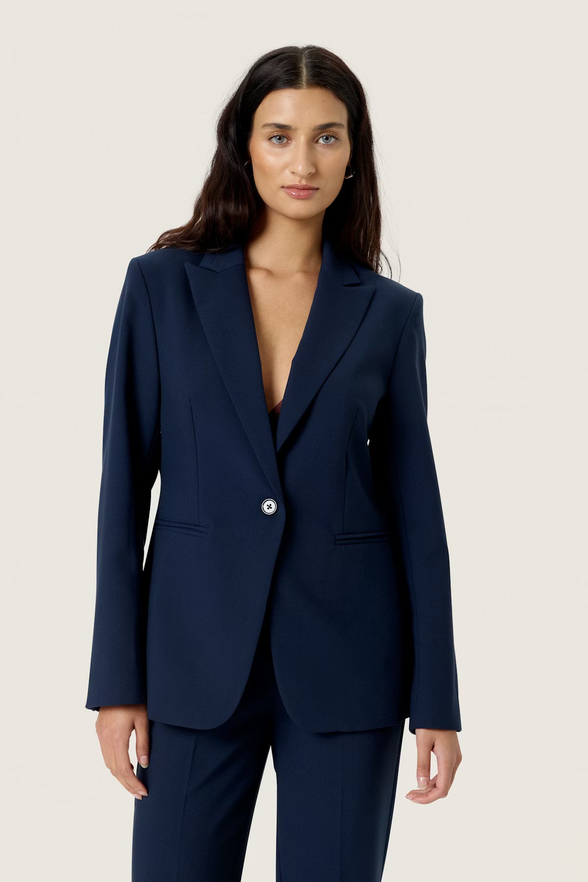 SOAKED IN LUXURY | Blazer court ''Corinne'' - Bleu marine