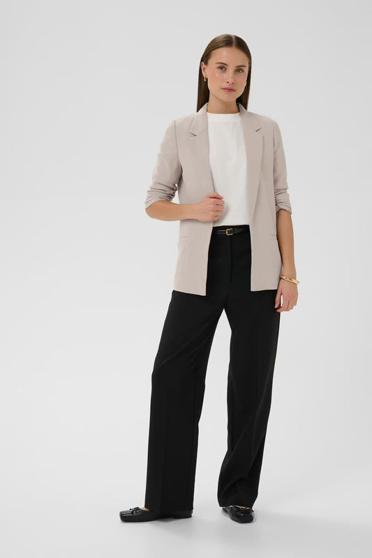 SOAKED IN LUXURY | Blazer 'Shirley'| Crème