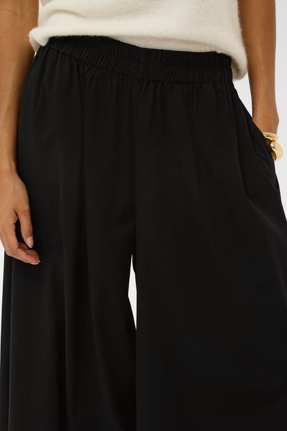 SOAKED IN LUXURY | Pantalons 'Noelle'| Noir