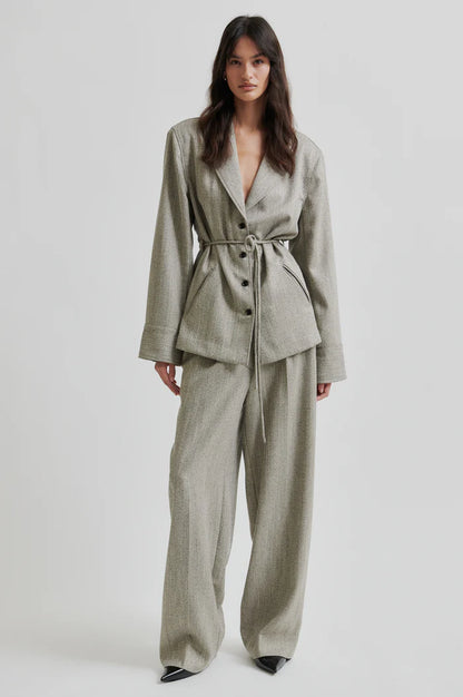 Second Female | Pantalon plissé à chevrons Jun - Couleur trench-coat