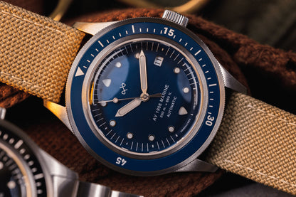 AV86 | Montre en acier ''1956 Marine Automatic'' 41 mm | Acier/Bleu