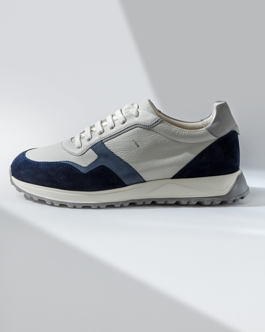Fabiano Ricci | Baskets BLISS RUN en daim et cuir - Blanc/Bleu marine