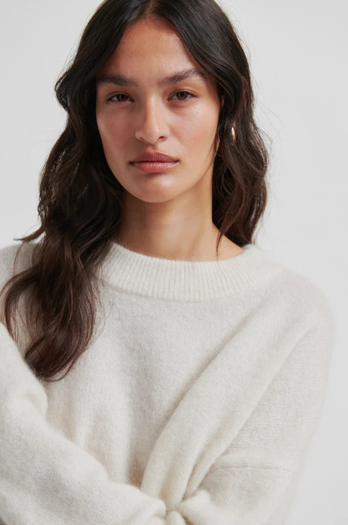 SECOND FEMALE | Pull 'Bruuk' | Beige