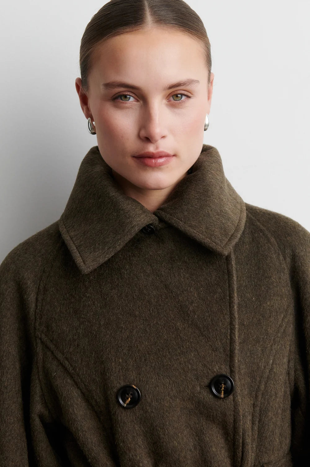 SECOND FEMALE | Manteau avec ceinture 'Agola' | Noir olive