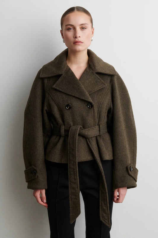 SECOND FEMALE | Manteau avec ceinture 'Agola' | Noir olive