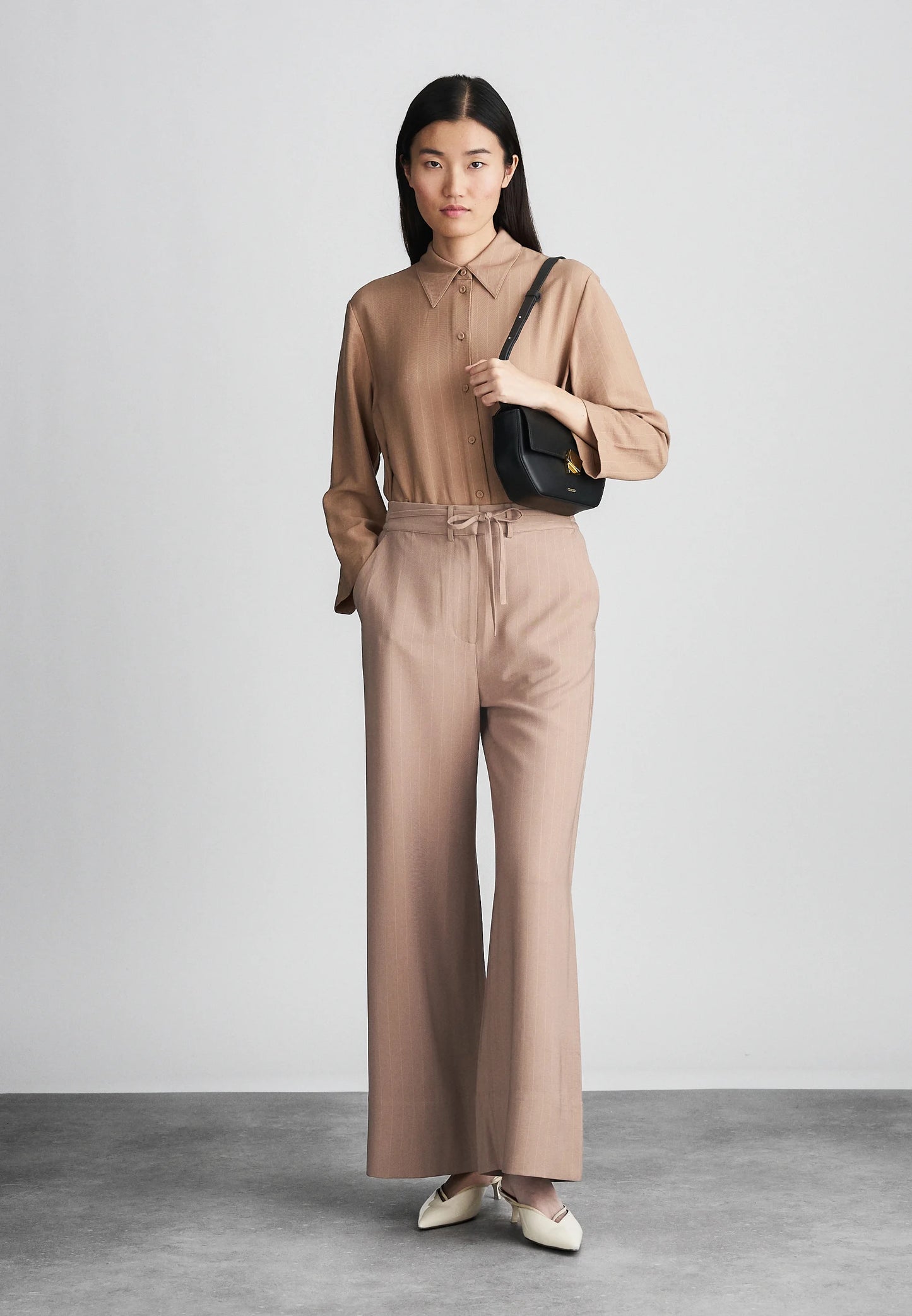 Tiger of Sweden |  Pantalon ''Ellis'' coupe détendue - Marron clair