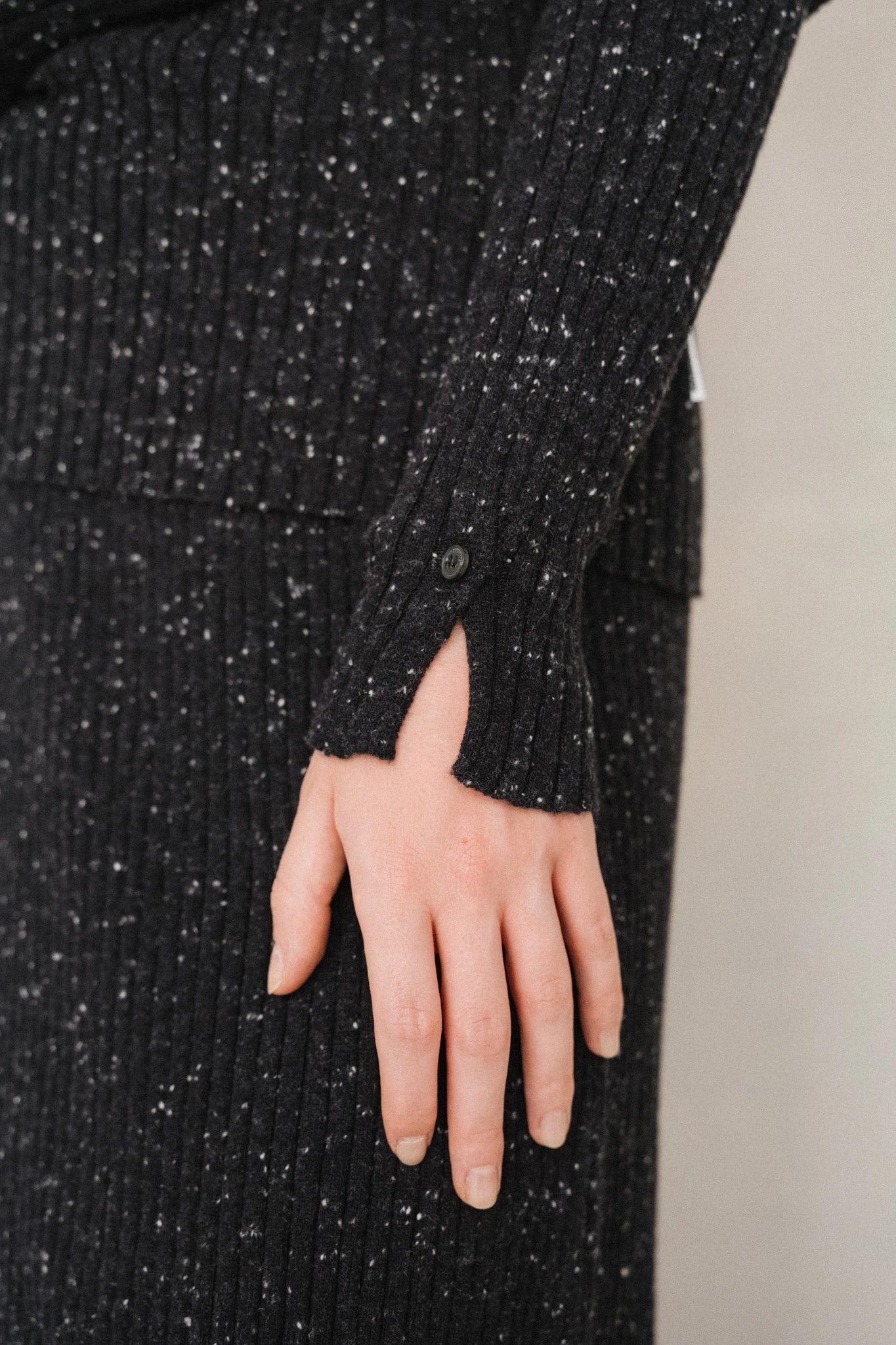 Armedangel | Col montant "ALAANIA TWEED" - Noir