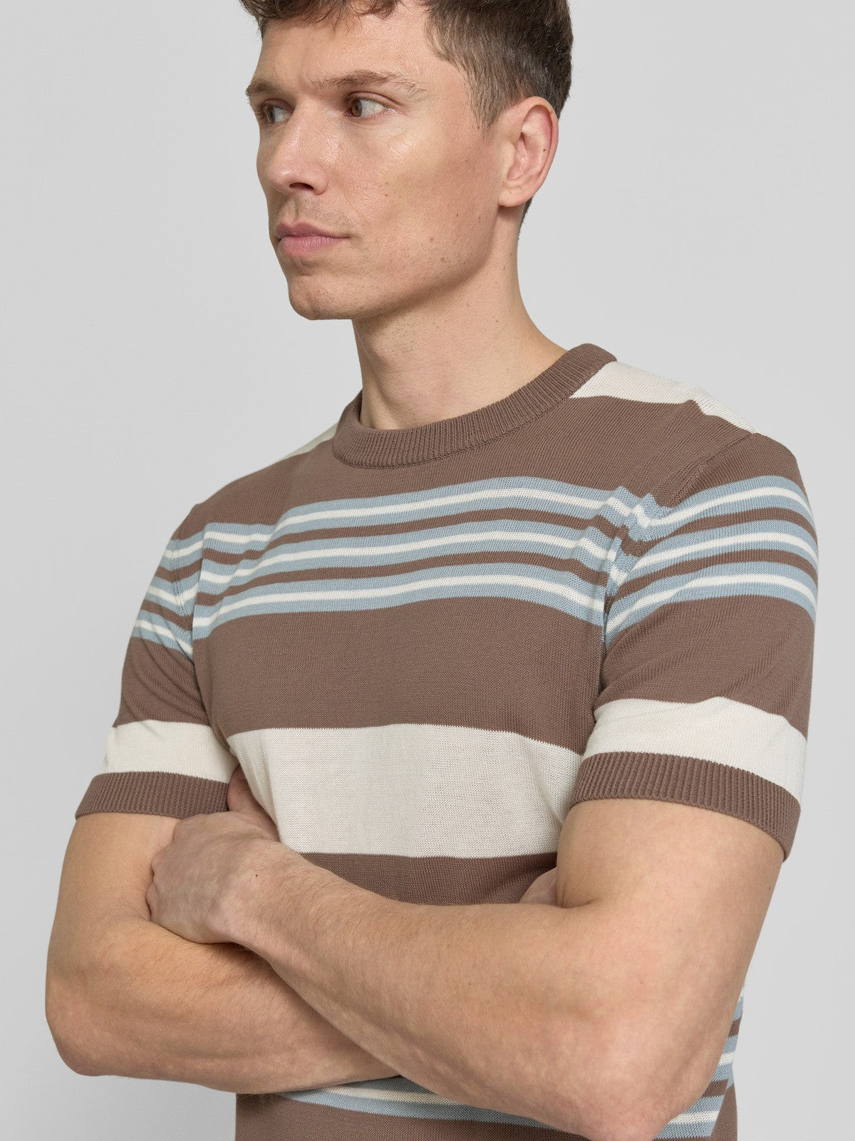 Manuel Ritz | T-shirt en maille à rayures multiples - Taupe