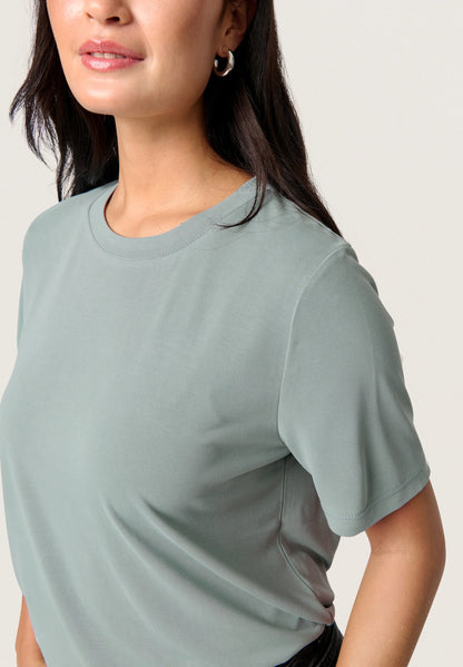 SOAKED IN LUXURY | Tee-shirt "COLUMBINE" - Bleu