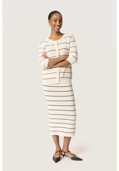 SOAKED IN LUXURY | Cardigan "WINTA" - Noir et blanc