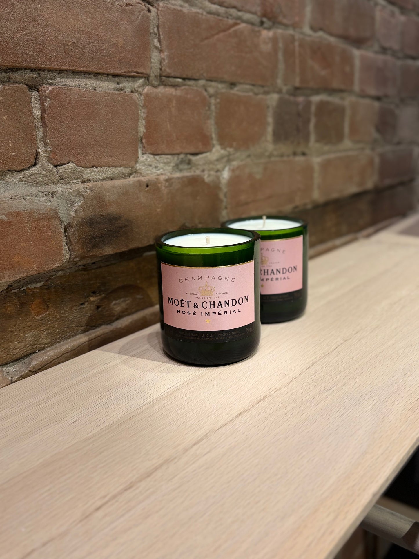 BOUGIE MOËT & CHANDON ROSÉ NOIRE - SAUGE SALÉE