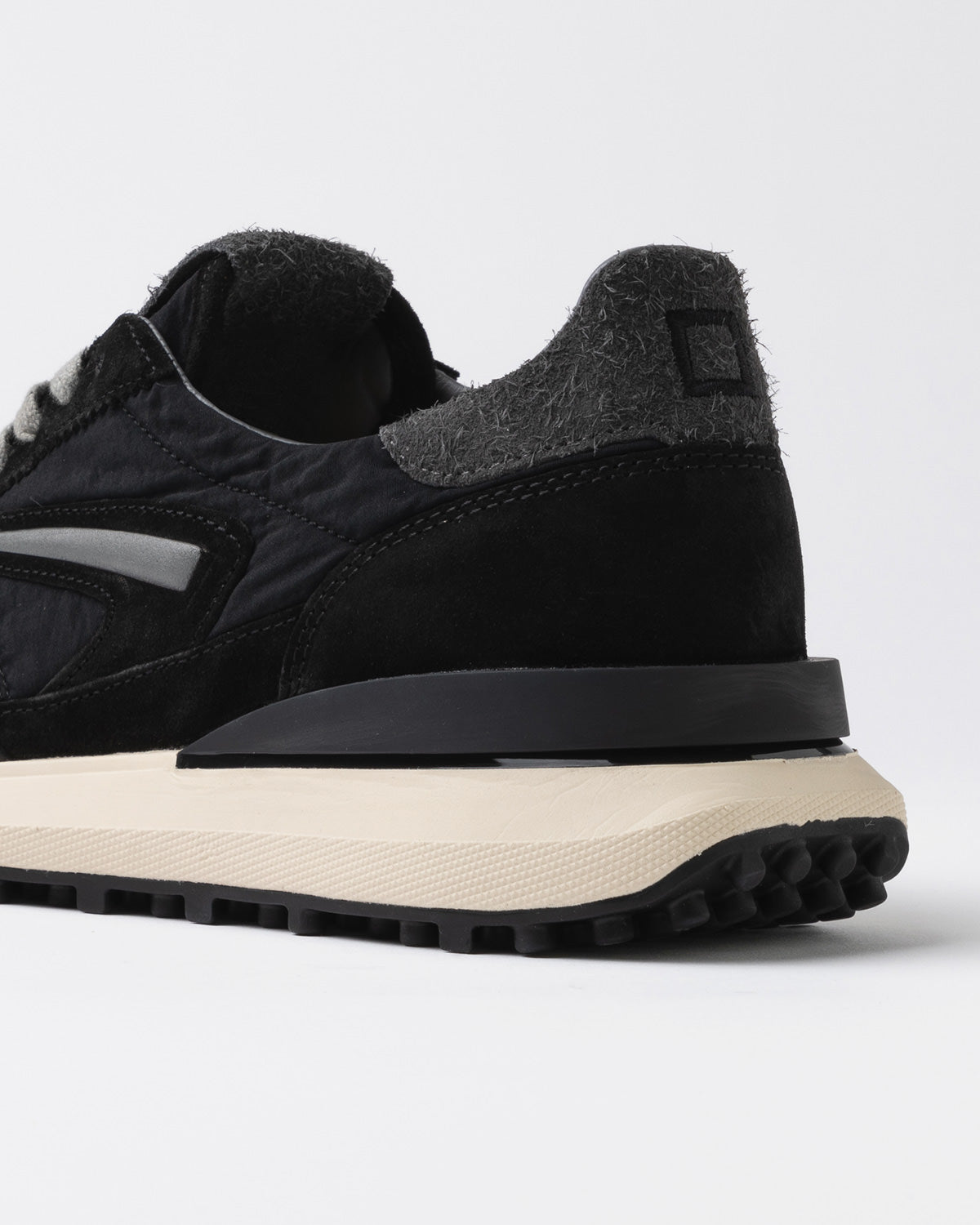 D.A.T.E | Baskets en daim et nylon ''Athleta Touch'' - Noir