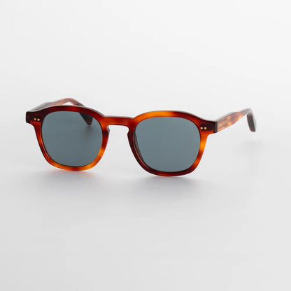 Steve McQueen Eyewear | Les lunettes de soleil ''BANDITO'' |  Écaille claire 115
