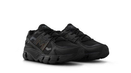 Karhu | Les baskets ''Super Fulcrum'' - Noir / Noir