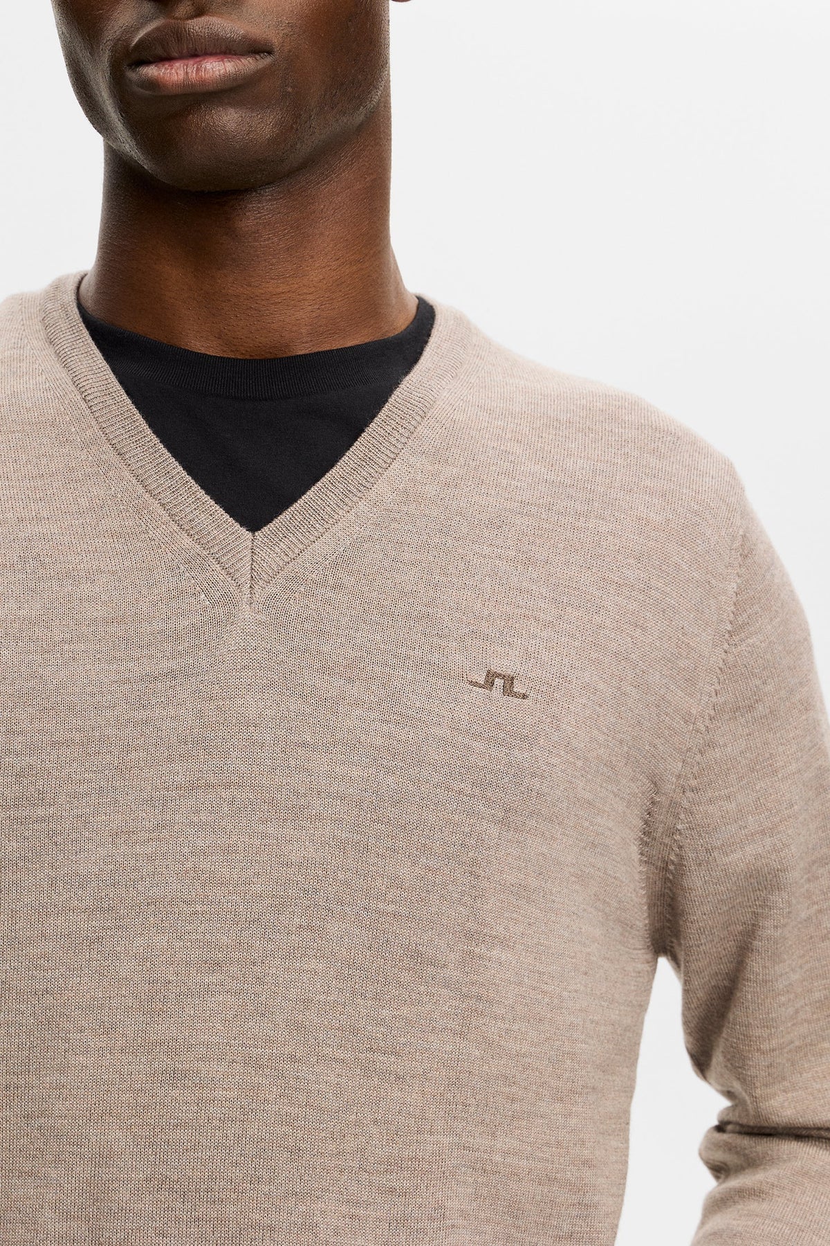J.Lindeberg |  Pull à col en V en maille fine - Brindle