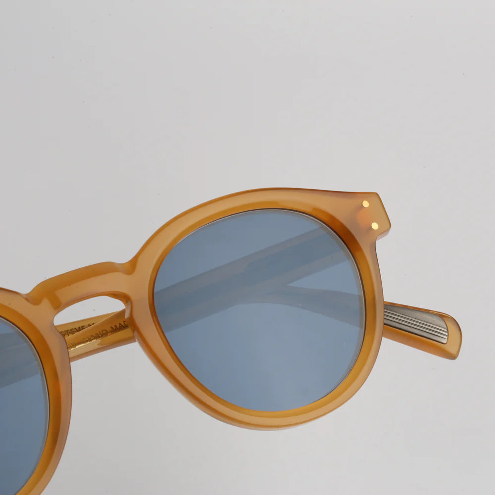 Steve McQueen Eyewear | Les lunettes de soleil ''BUD''  | Miel 128