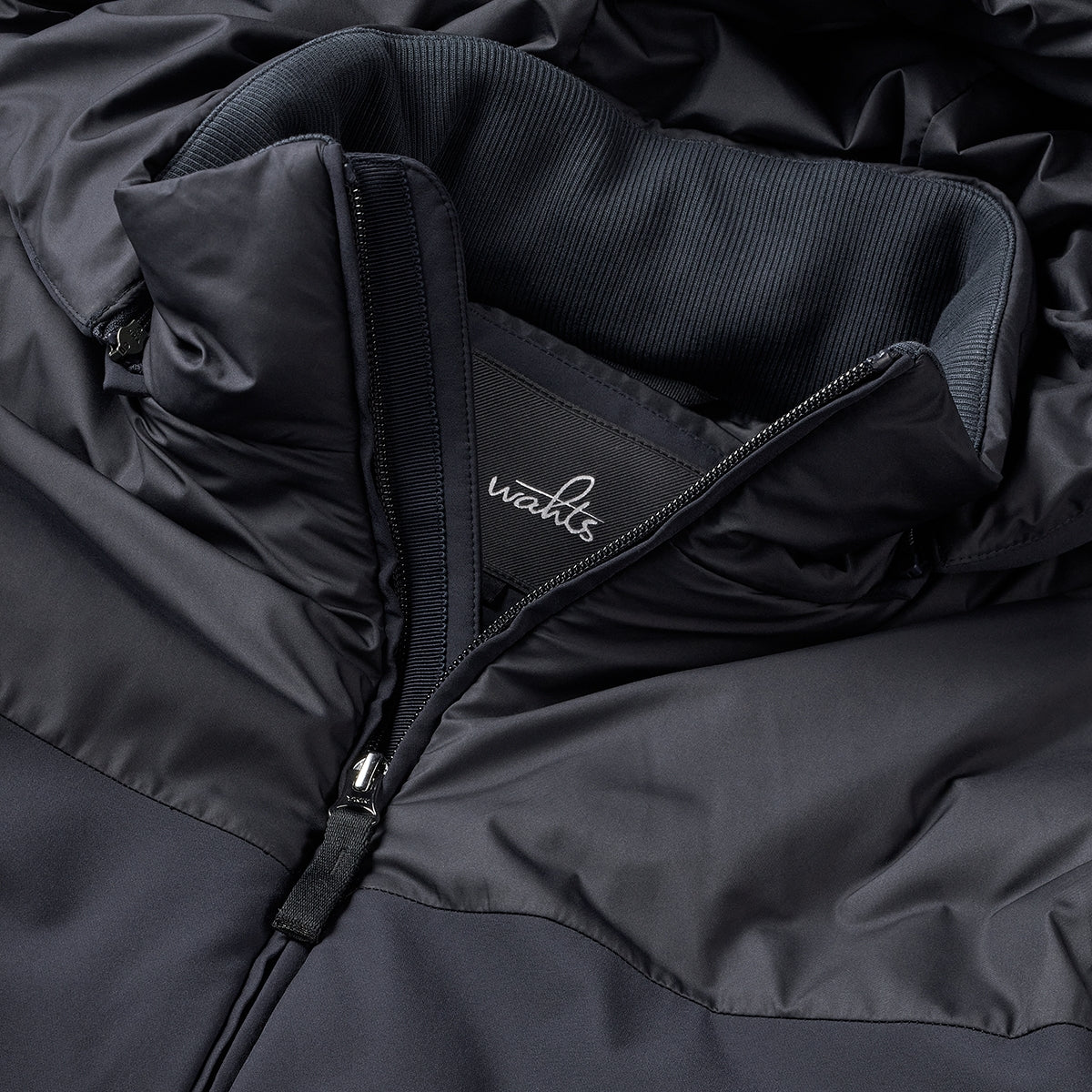 WAHTS |  Veste sans manches Burrows avec capuche amovible - Bleu marine