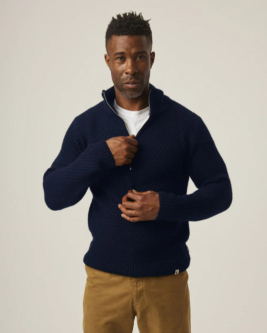 Peregrine | Pull ''Birchall'' Demi- Zip en laine mérinos - Marine