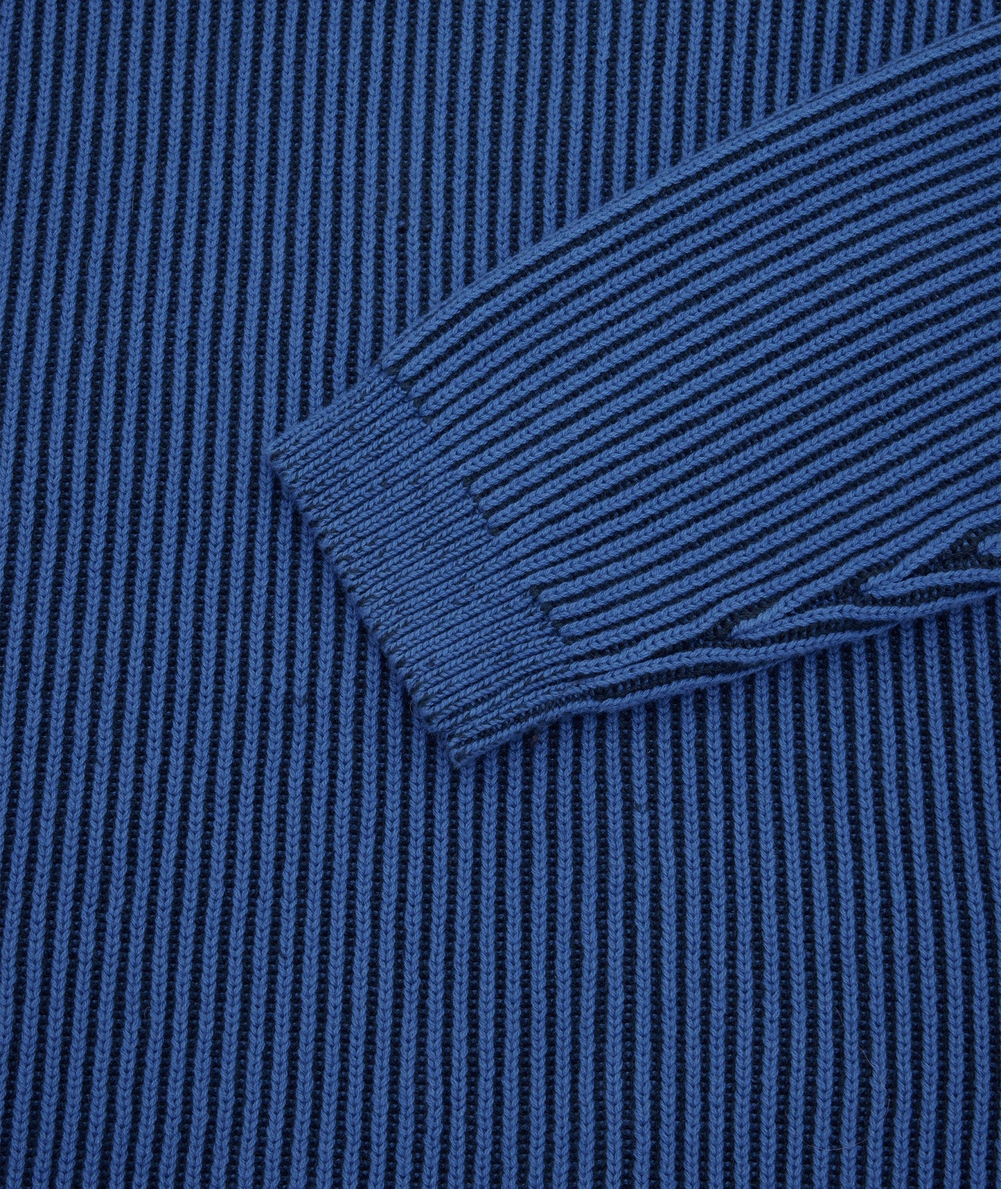 Garment Project | Pull boxy en tricot de coton bicolore - bleu/marine