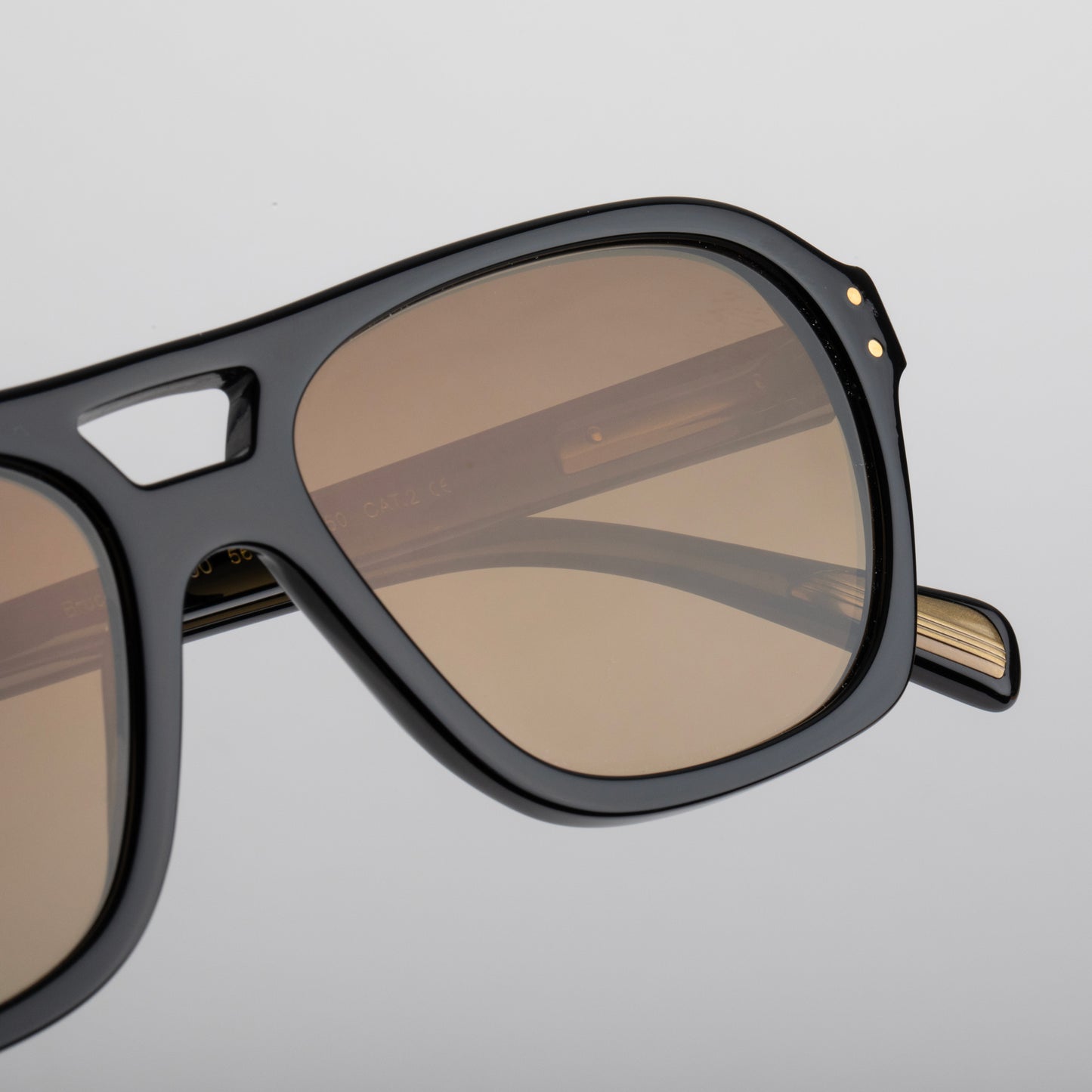 Steve McQueen Eyewear | Les lunettes de soleil ''BRUCE''  - Noir / Brun dégradé