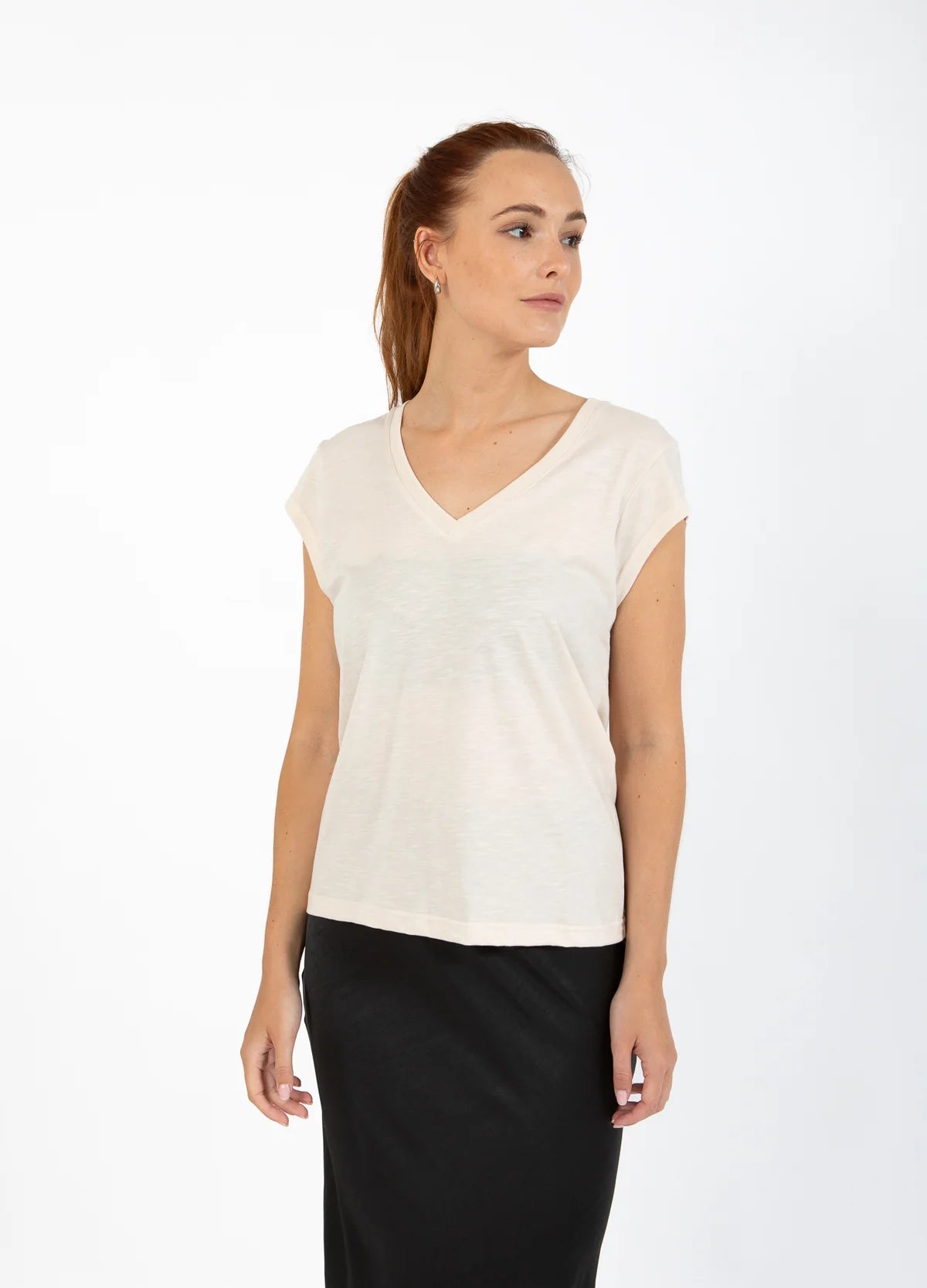 Coster Copenhagen | Tee Shirt "V-Hals" - Crème