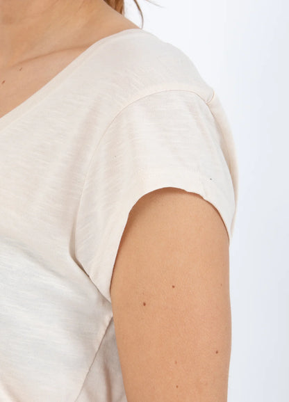 Coster Copenhagen | Tee Shirt "V-Hals" - Crème