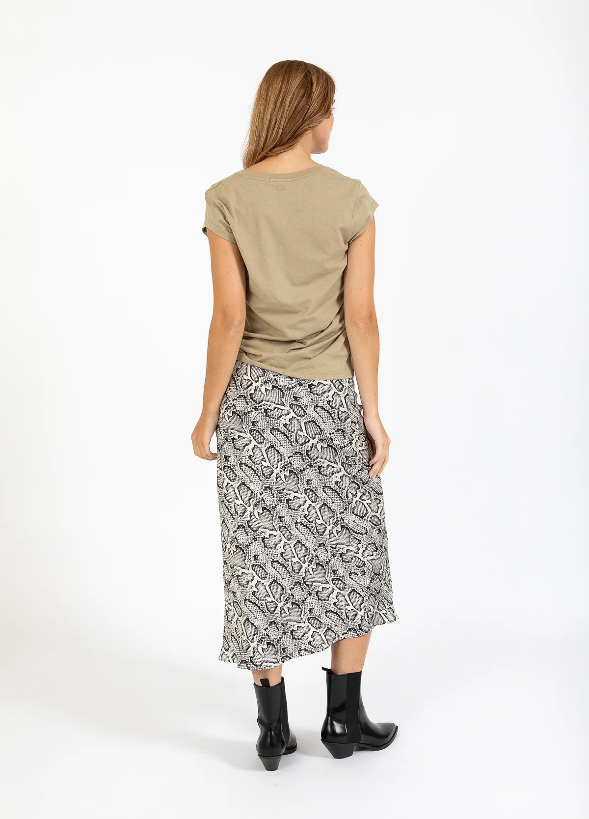 Coster Copenhagen | Tee Shirt "V-Hals" - Olive