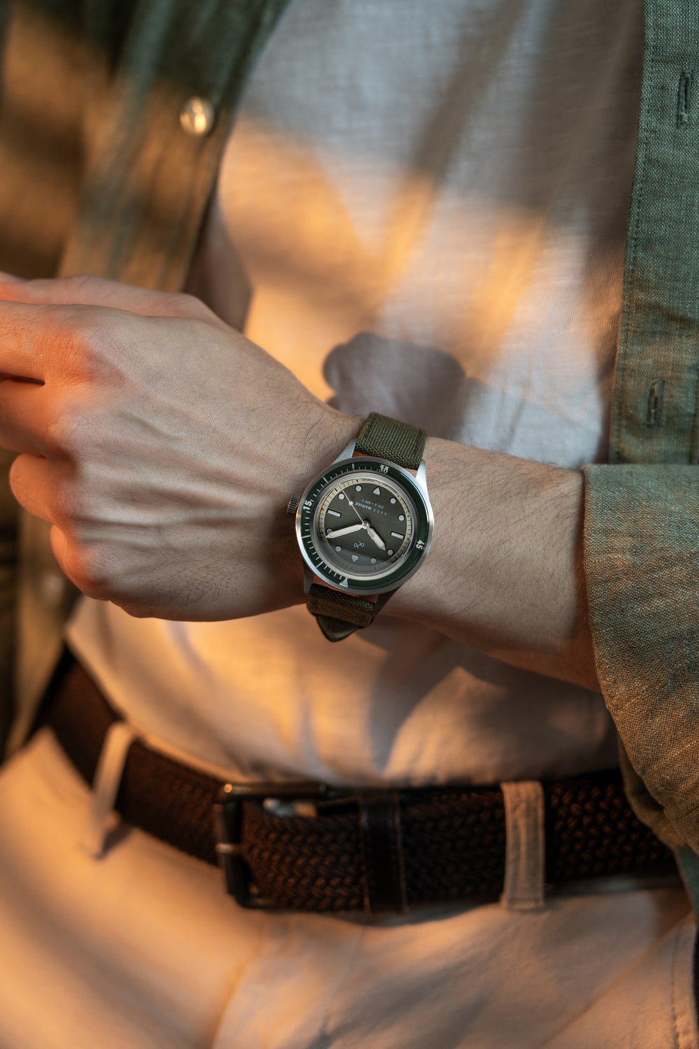 AV86 | Montre ''1956 Marine'' en acier de 41 mm | Acier / Vert