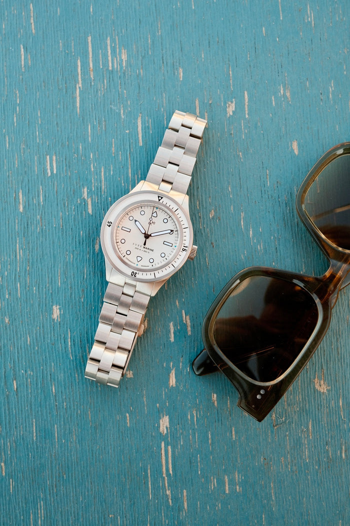 AV86 | Montre en acier ''1956 Marine'' 41 mm | Acier/Blanc