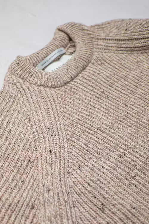 Peregrine | Pull ''Ford'' en laine mérinos  - Avoine